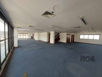 Conjunto/Sala à venda com 357m² no bairro Centro Histórico em Porto Alegre - Foto 4