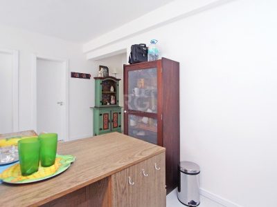 Apartamento à venda com 75m², 1 quarto, 2 vagas no bairro Santo Antônio em Porto Alegre - Foto 7