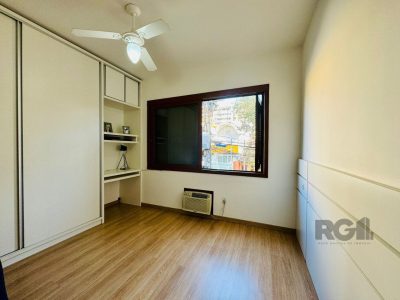 Apartamento à venda com 99m², 3 quartos, 1 suíte, 2 vagas no bairro Passo d'Areia em Porto Alegre - Foto 16