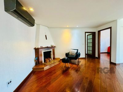 Apartamento à venda com 99m², 3 quartos, 1 suíte, 2 vagas no bairro Passo d'Areia em Porto Alegre - Foto 4