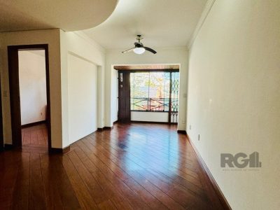 Apartamento à venda com 99m², 3 quartos, 1 suíte, 2 vagas no bairro Passo d'Areia em Porto Alegre - Foto 8