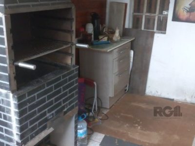 Casa à venda com 180m², 2 quartos, 2 vagas no bairro Azenha em Porto Alegre - Foto 4