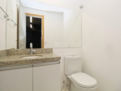 Conjunto/Sala à venda com 70m², 2 vagas no bairro Petrópolis em Porto Alegre - Foto 13