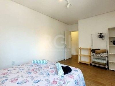 Apartamento à venda com 69m², 2 quartos no bairro Auxiliadora em Porto Alegre - Foto 6