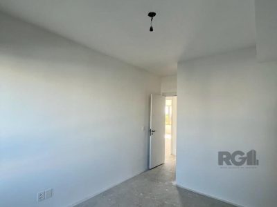 Apartamento à venda com 137m², 4 quartos, 3 suítes, 2 vagas no bairro Menino Deus em Porto Alegre - Foto 3