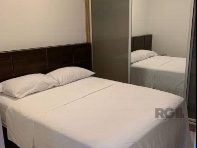 Apartamento à venda com 44m², 1 quarto, 1 vaga no bairro Menino Deus em Porto Alegre - Foto 3