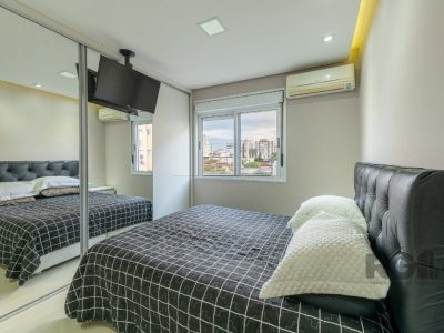 Apartamento à venda com 67m², 2 quartos, 1 suíte, 1 vaga no bairro Petrópolis em Porto Alegre - Foto 8