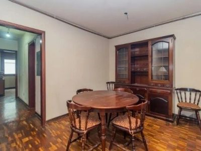 Apartamento à venda com 110m², 3 quartos, 1 suíte, 1 vaga no bairro Auxiliadora em Porto Alegre - Foto 3