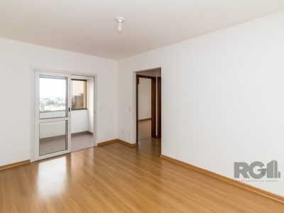 Apartamento à venda com 67m², 2 quartos, 1 vaga no bairro Passo d'Areia em Porto Alegre - Foto 2