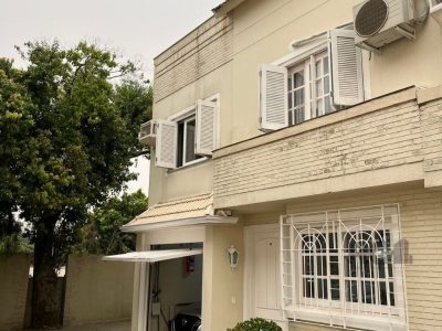 Casa Condominio à venda com 150m², 3 quartos, 1 suíte, 1 vaga no bairro Ipanema em Porto Alegre - Foto 12