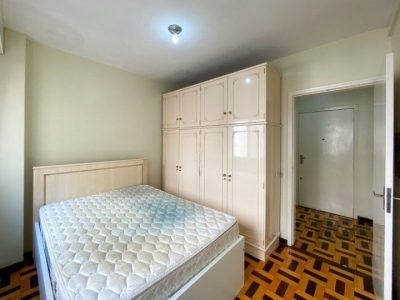 Apartamento à venda com 87m², 3 quartos, 1 suíte no bairro Centro Histórico em Porto Alegre - Foto 19