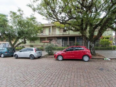 Apartamento à venda com 132m², 3 quartos, 1 vaga no bairro Glória em Porto Alegre - Foto 2