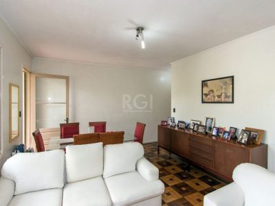 Apartamento à venda com 132m², 3 quartos, 1 vaga no bairro Glória em Porto Alegre - Foto 7