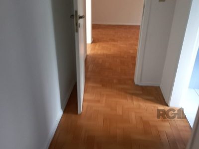 Apartamento à venda com 124m², 3 quartos, 1 vaga no bairro Petrópolis em Porto Alegre - Foto 3