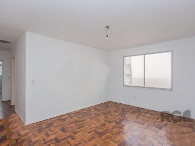 Apartamento à venda com 76m², 2 quartos, 1 suíte, 1 vaga no bairro Petrópolis em Porto Alegre - Foto 2