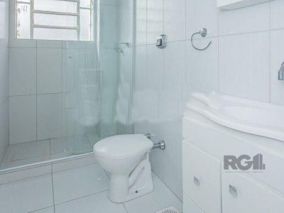 Apartamento à venda com 76m², 2 quartos, 1 suíte, 1 vaga no bairro Petrópolis em Porto Alegre - Foto 7