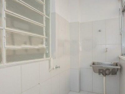 Apartamento à venda com 76m², 2 quartos, 1 suíte, 1 vaga no bairro Petrópolis em Porto Alegre - Foto 14