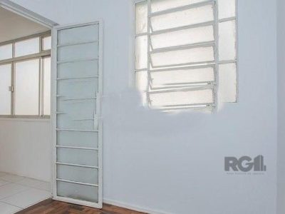 Apartamento à venda com 76m², 2 quartos, 1 suíte, 1 vaga no bairro Petrópolis em Porto Alegre - Foto 17