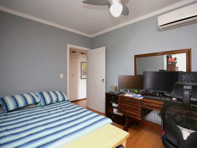 Cobertura à venda com 249m², 3 quartos, 1 suíte, 2 vagas no bairro Chácara das Pedras em Porto Alegre - Foto 29