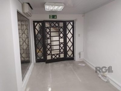 Casa à venda com 190m², 3 quartos, 1 vaga no bairro Moinhos de Vento em Porto Alegre - Foto 3