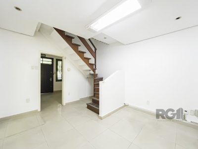 Casa à venda com 190m², 3 quartos, 1 vaga no bairro Moinhos de Vento em Porto Alegre - Foto 6