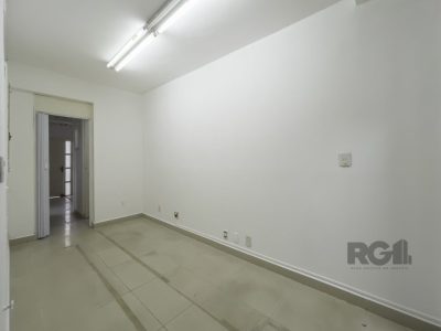 Casa à venda com 190m², 3 quartos, 1 vaga no bairro Moinhos de Vento em Porto Alegre - Foto 28