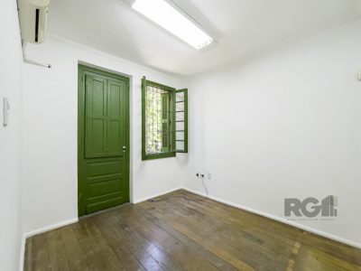 Casa à venda com 190m², 3 quartos, 1 vaga no bairro Moinhos de Vento em Porto Alegre - Foto 32