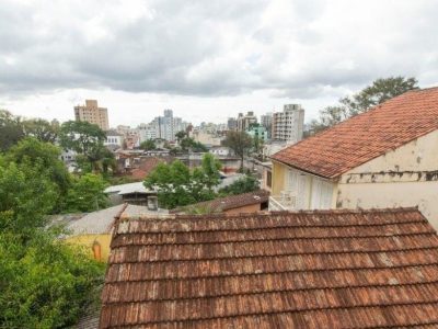 Casa à venda com 700m², 4 quartos, 1 suíte, 3 vagas no bairro Menino Deus em Porto Alegre - Foto 12