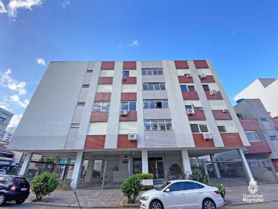 Apartamento à venda com 102m², 3 quartos, 1 suíte, 1 vaga no bairro Menino Deus em Porto Alegre - Foto 2