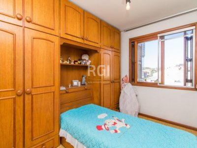 Apartamento à venda com 137m², 3 quartos, 1 suíte, 2 vagas no bairro Jardim Lindóia em Porto Alegre - Foto 4