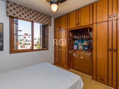 Apartamento à venda com 137m², 3 quartos, 1 suíte, 2 vagas no bairro Jardim Lindóia em Porto Alegre - Foto 8