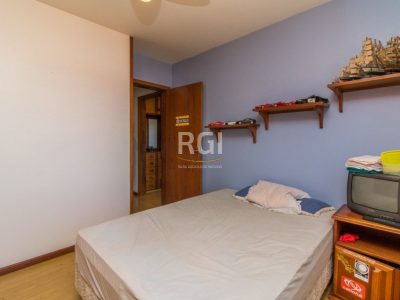 Apartamento à venda com 137m², 3 quartos, 1 suíte, 2 vagas no bairro Jardim Lindóia em Porto Alegre - Foto 9