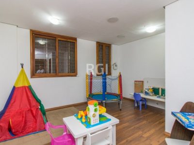 Apartamento à venda com 137m², 3 quartos, 1 suíte, 2 vagas no bairro Jardim Lindóia em Porto Alegre - Foto 18