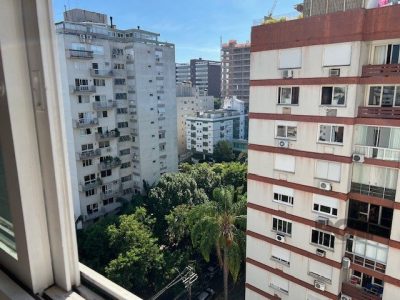 Apartamento à venda com 121m², 3 quartos, 1 suíte, 1 vaga no bairro Moinhos de Vento em Porto Alegre - Foto 19