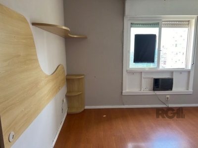 Apartamento à venda com 121m², 3 quartos, 1 suíte, 1 vaga no bairro Moinhos de Vento em Porto Alegre - Foto 22