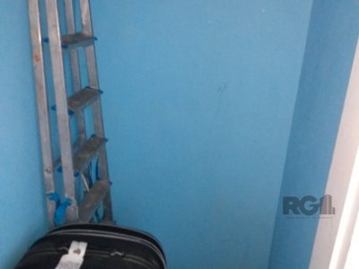 Casa à venda com 293m², 4 quartos, 1 suíte, 3 vagas no bairro Santana em Porto Alegre - Foto 11