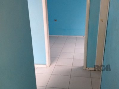 Casa à venda com 293m², 4 quartos, 1 suíte, 3 vagas no bairro Santana em Porto Alegre - Foto 14