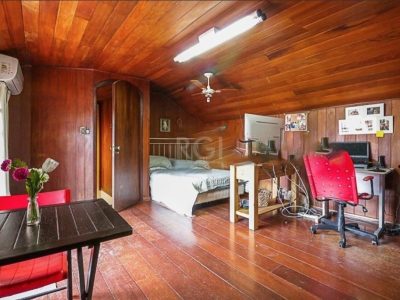 Casa à venda com 350m², 4 quartos, 1 suíte, 2 vagas no bairro Chácara das Pedras em Porto Alegre - Foto 11