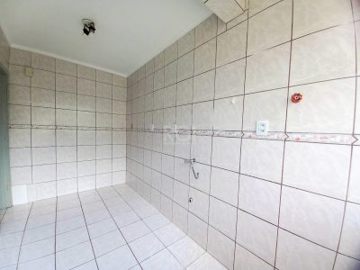 Apartamento à venda com 59m², 2 quartos, 1 vaga no bairro Passo d'Areia em Porto Alegre - Foto 3