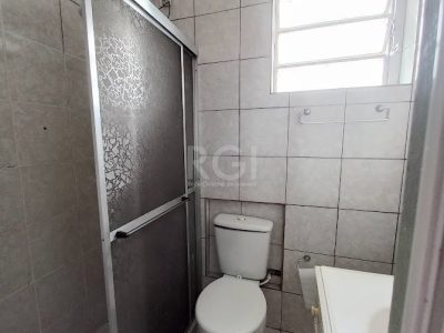 Apartamento à venda com 59m², 2 quartos, 1 vaga no bairro Passo d'Areia em Porto Alegre - Foto 4