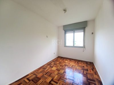 Apartamento à venda com 59m², 2 quartos, 1 vaga no bairro Passo d'Areia em Porto Alegre - Foto 6