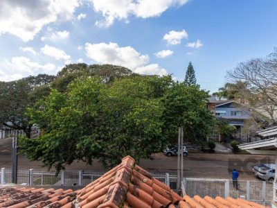 Sobrado à venda com 137m², 4 quartos, 1 suíte, 2 vagas no bairro Jardim Itu em Porto Alegre - Foto 36