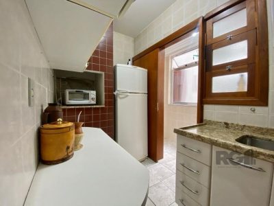 Apartamento à venda com 90m², 3 quartos, 1 suíte, 1 vaga no bairro Zona Nova em Capão da Canoa - Foto 11