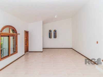 Casa à venda com 200m², 3 quartos, 3 vagas no bairro Cristal em Porto Alegre - Foto 4