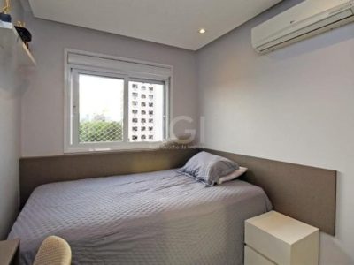 Apartamento à venda com 73m², 3 quartos, 1 suíte, 1 vaga no bairro Passo d'Areia em Porto Alegre - Foto 10