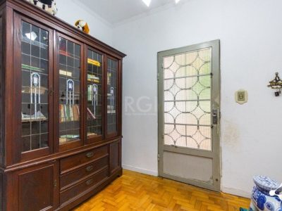 Casa à venda com 221m², 4 quartos, 1 suíte, 2 vagas no bairro São Geraldo em Porto Alegre - Foto 18