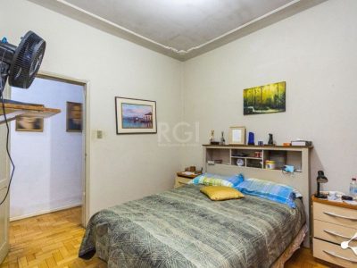 Casa à venda com 221m², 4 quartos, 1 suíte, 2 vagas no bairro São Geraldo em Porto Alegre - Foto 22