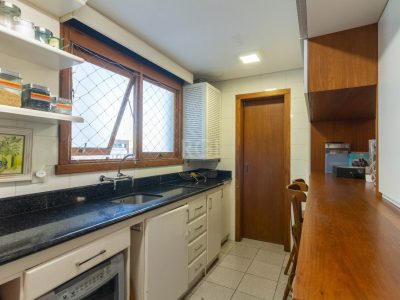 Apartamento à venda com 96m², 3 quartos, 1 suíte, 2 vagas no bairro Higienópolis em Porto Alegre - Foto 9