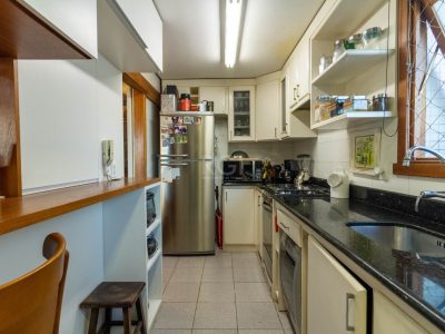 Apartamento à venda com 96m², 3 quartos, 1 suíte, 2 vagas no bairro Higienópolis em Porto Alegre - Foto 10