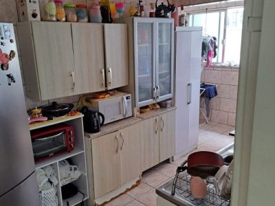 Apartamento à venda com 95m², 3 quartos, 1 suíte, 1 vaga no bairro Passo d'Areia em Porto Alegre - Foto 4